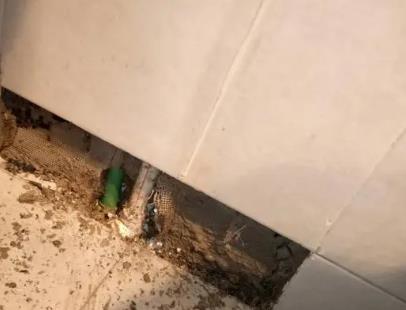 美兰楼顶漏水维修公司分享下修复水管漏水的几种小方法